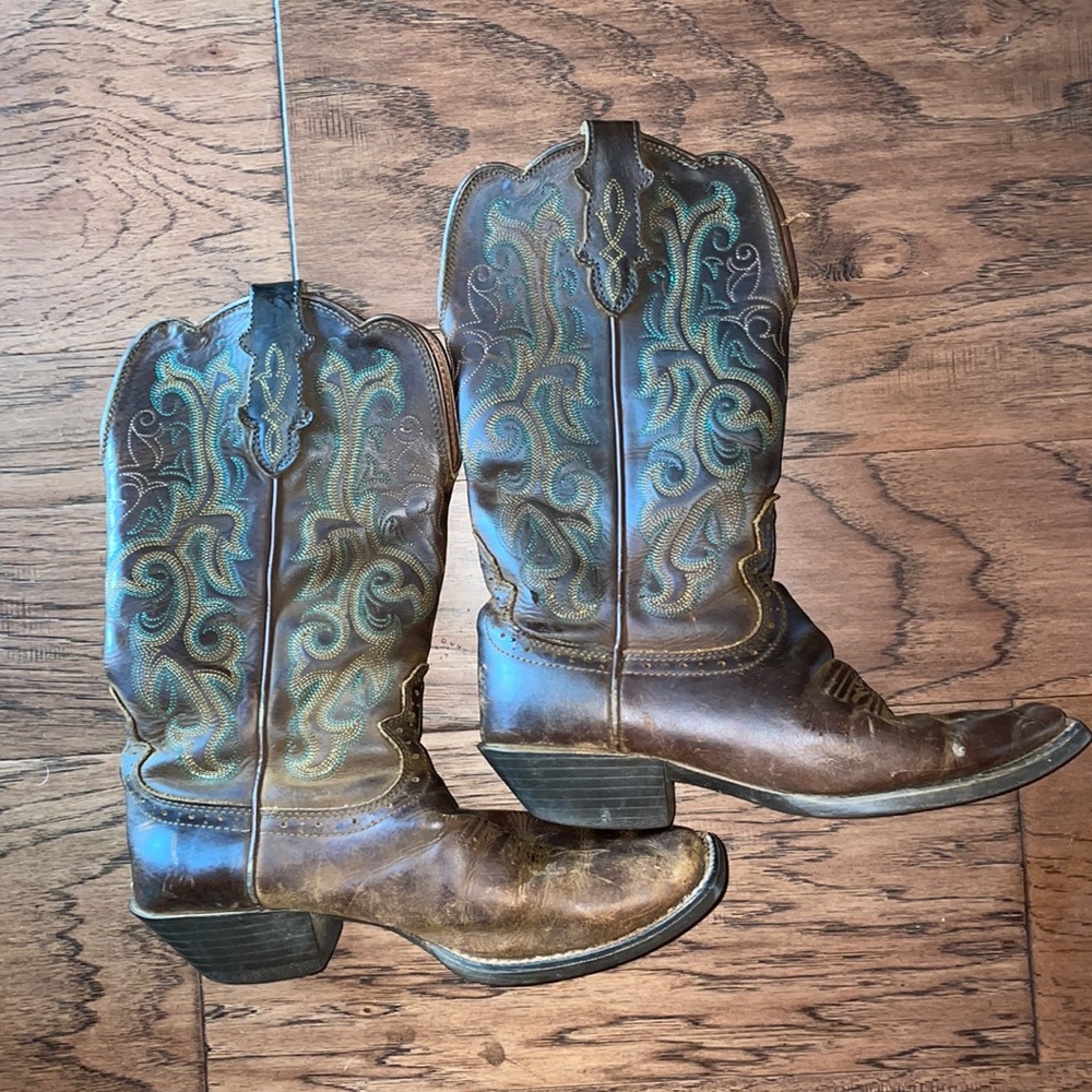 Justin cowboy boots